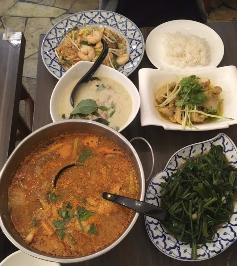 Ah Loy Thai - Food spread